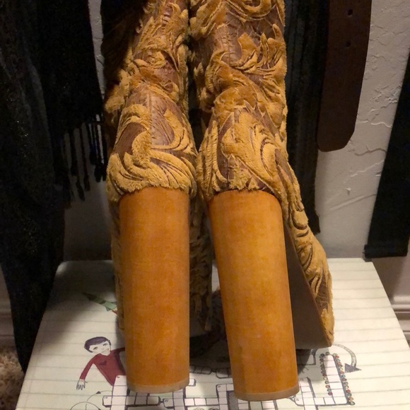 Vintage Jeffrey Campbell Bach velvet tapestry boot - Picture 3 of 4